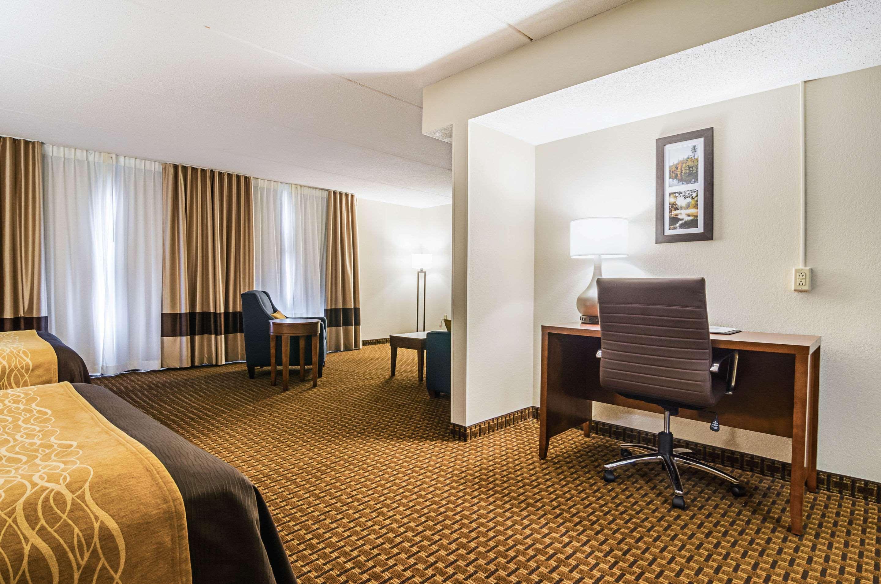 Comfort Inn & Suites Oxford South Екстериор снимка