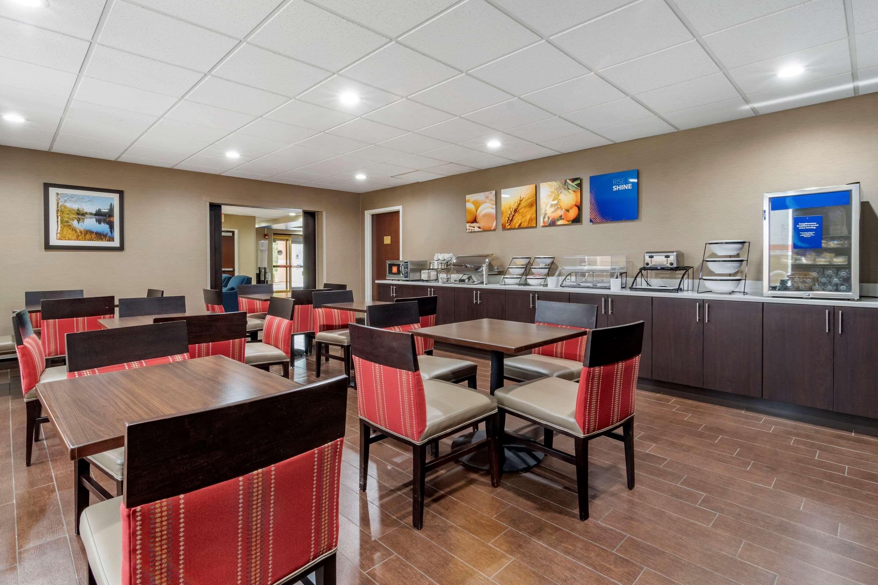 Comfort Inn & Suites Oxford South Екстериор снимка
