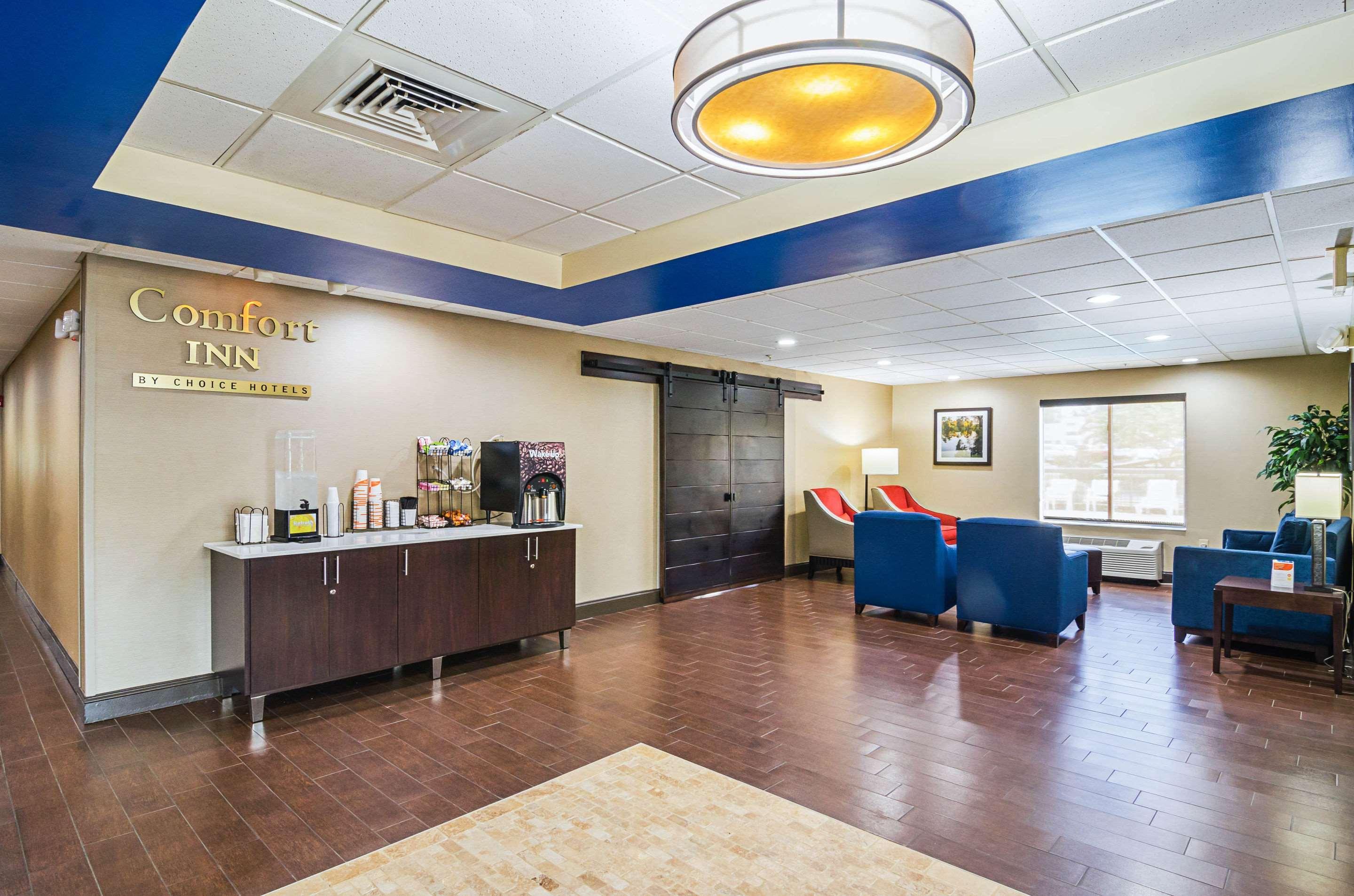 Comfort Inn & Suites Oxford South Екстериор снимка