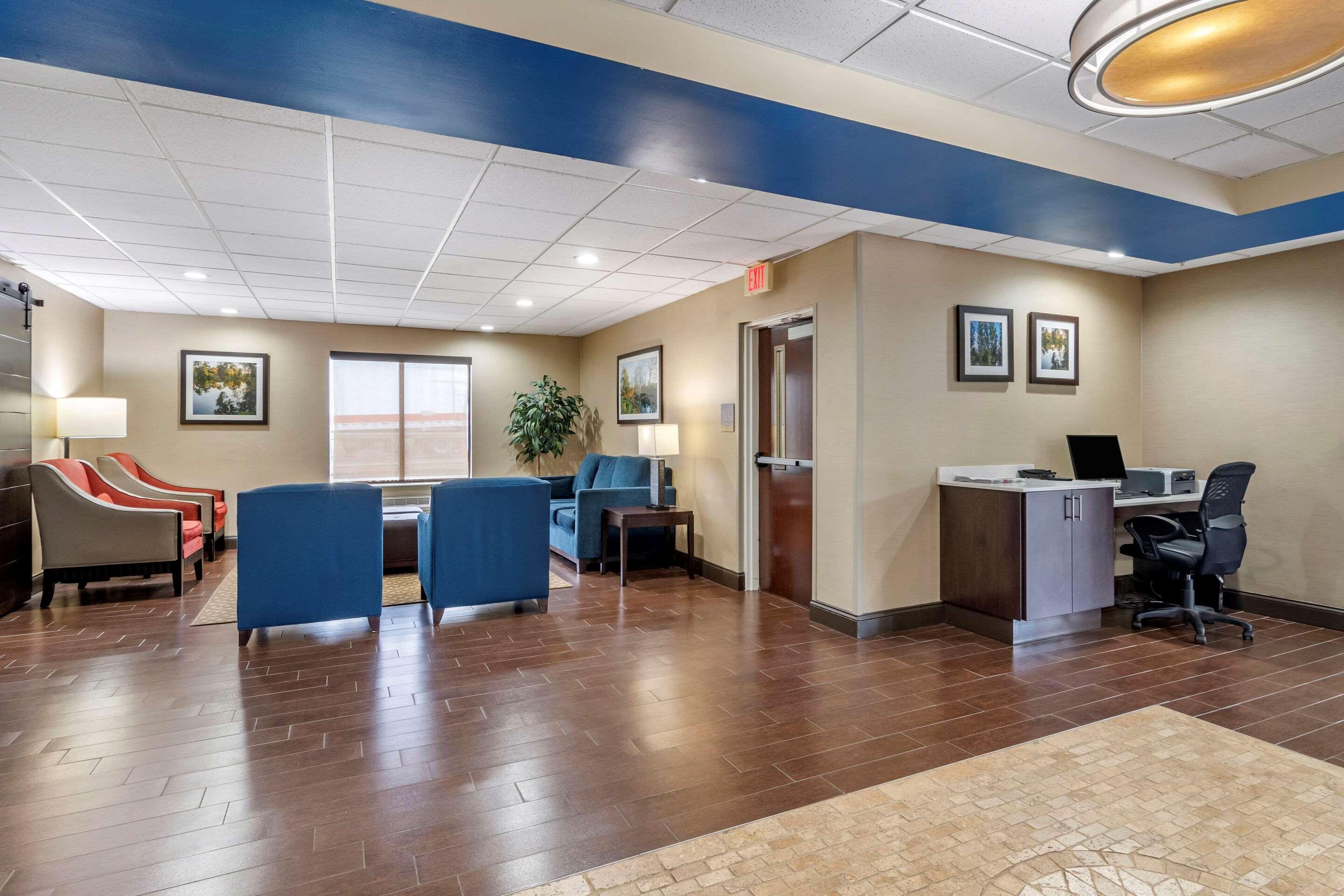 Comfort Inn & Suites Oxford South Екстериор снимка