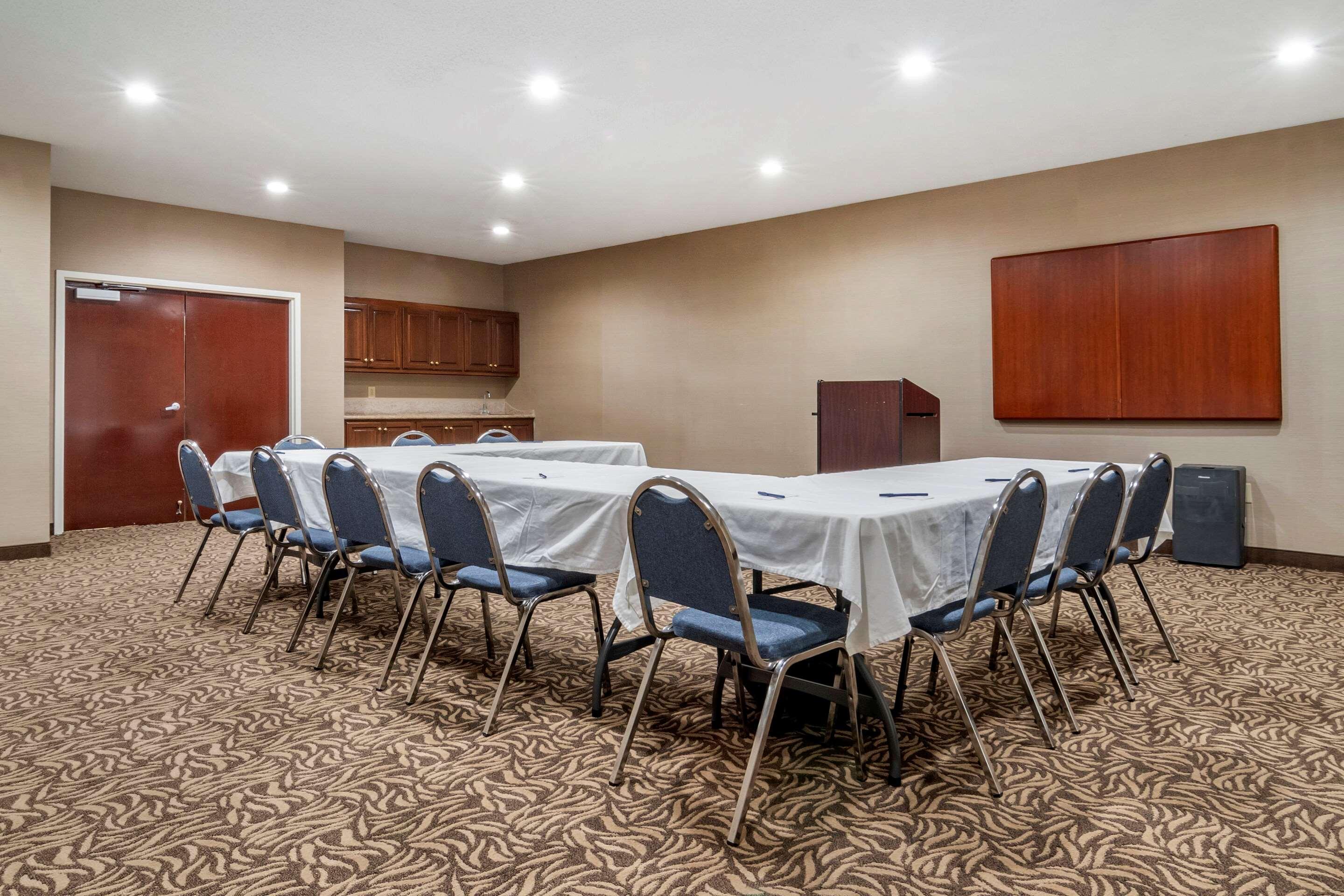 Comfort Inn & Suites Oxford South Екстериор снимка