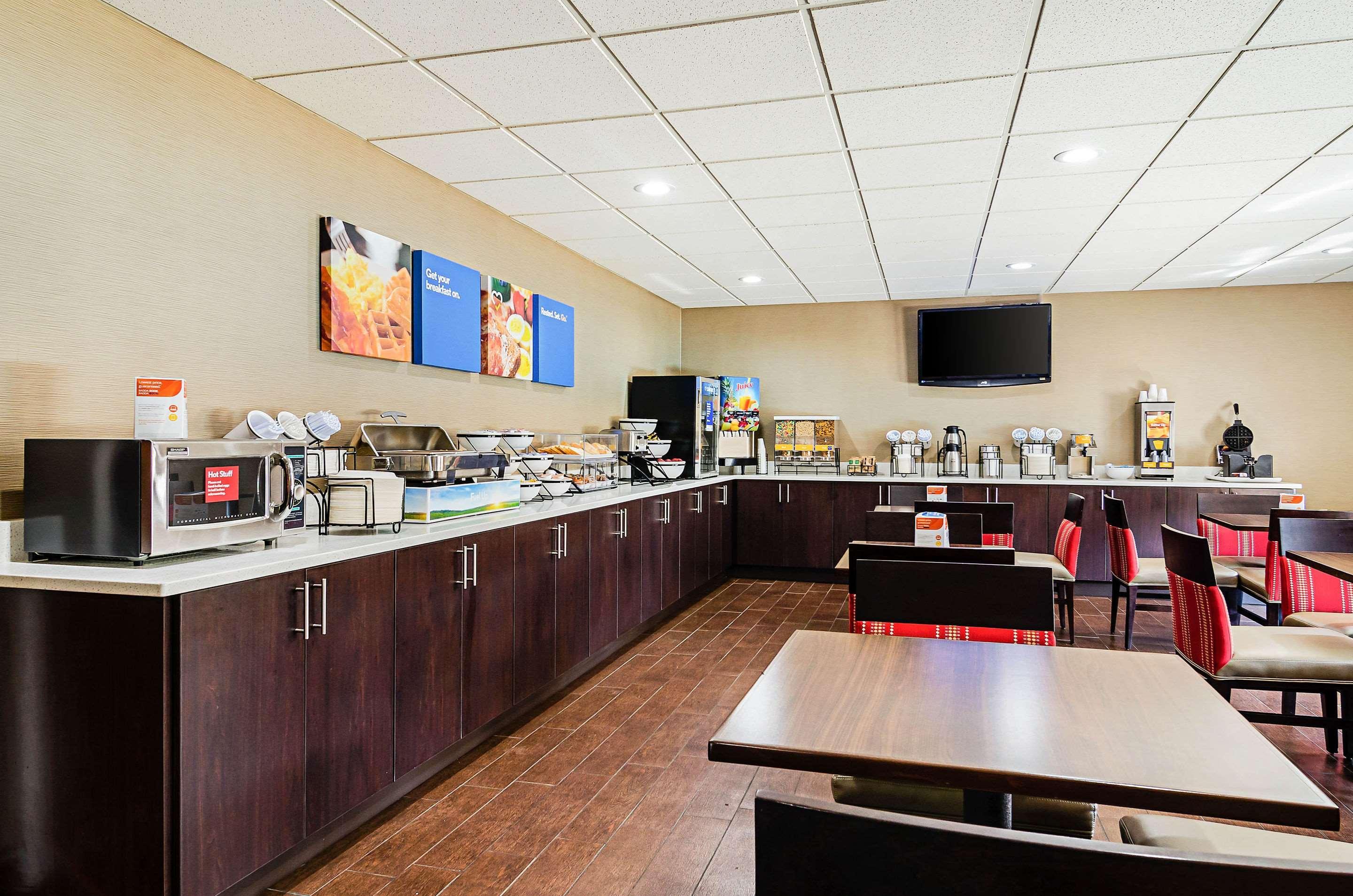 Comfort Inn & Suites Oxford South Екстериор снимка