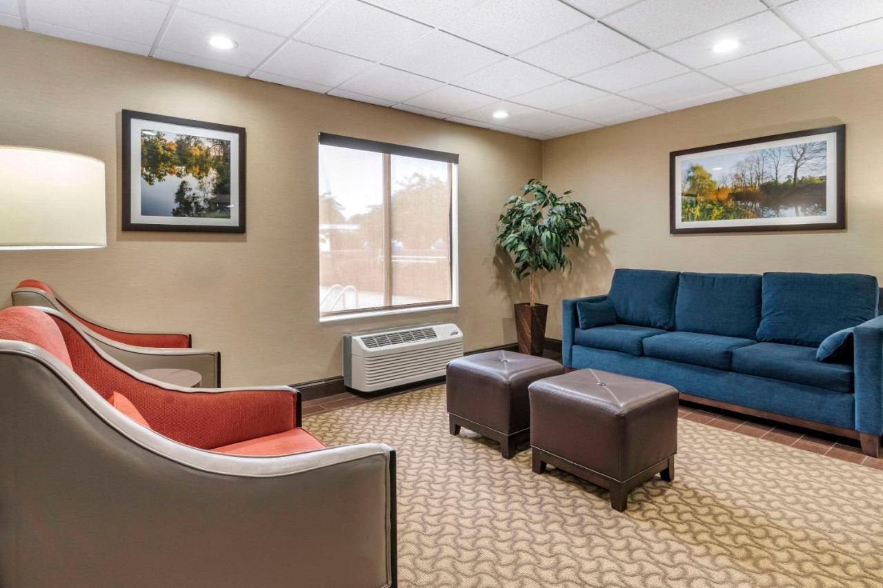 Comfort Inn & Suites Oxford South Екстериор снимка