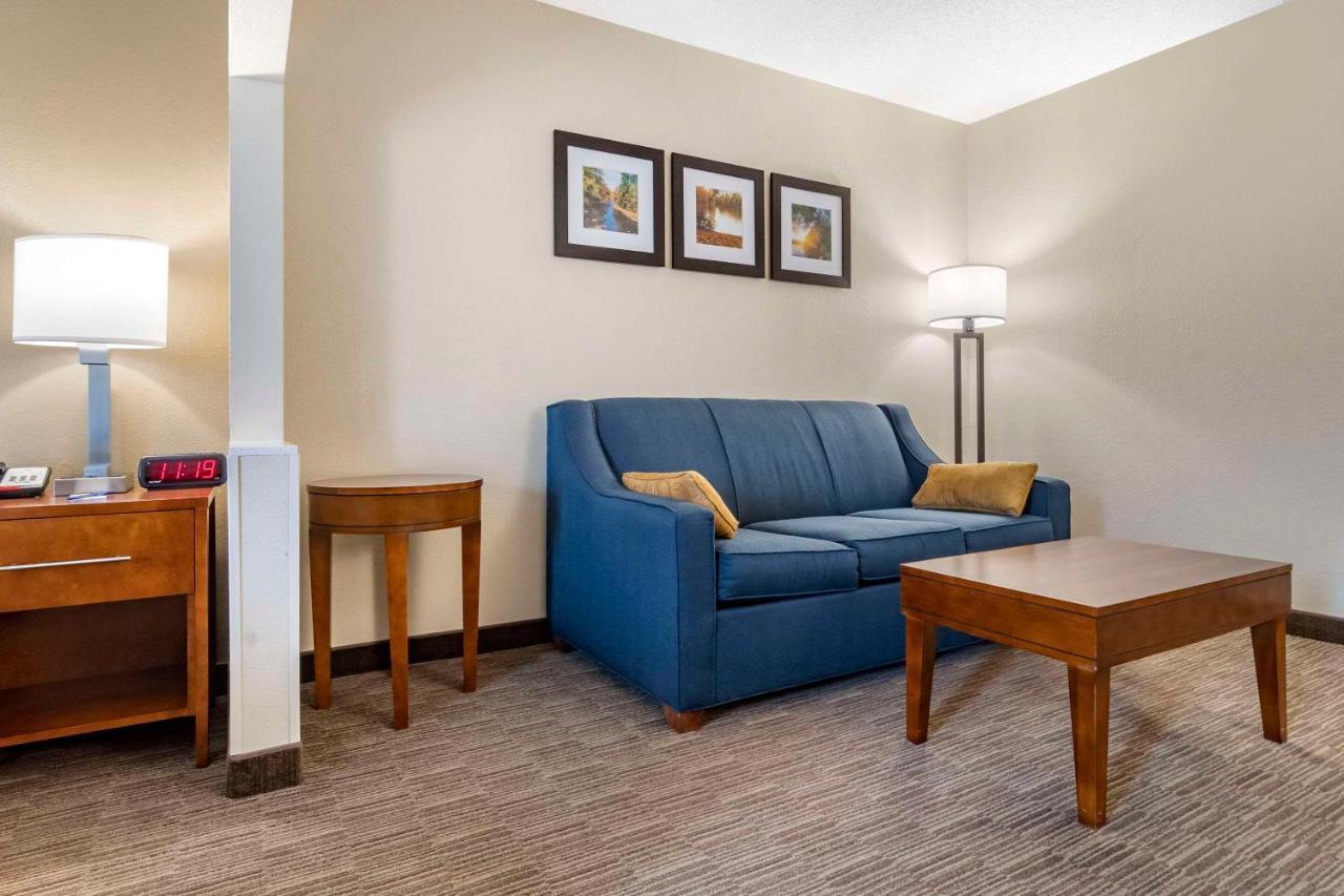Comfort Inn & Suites Oxford South Екстериор снимка