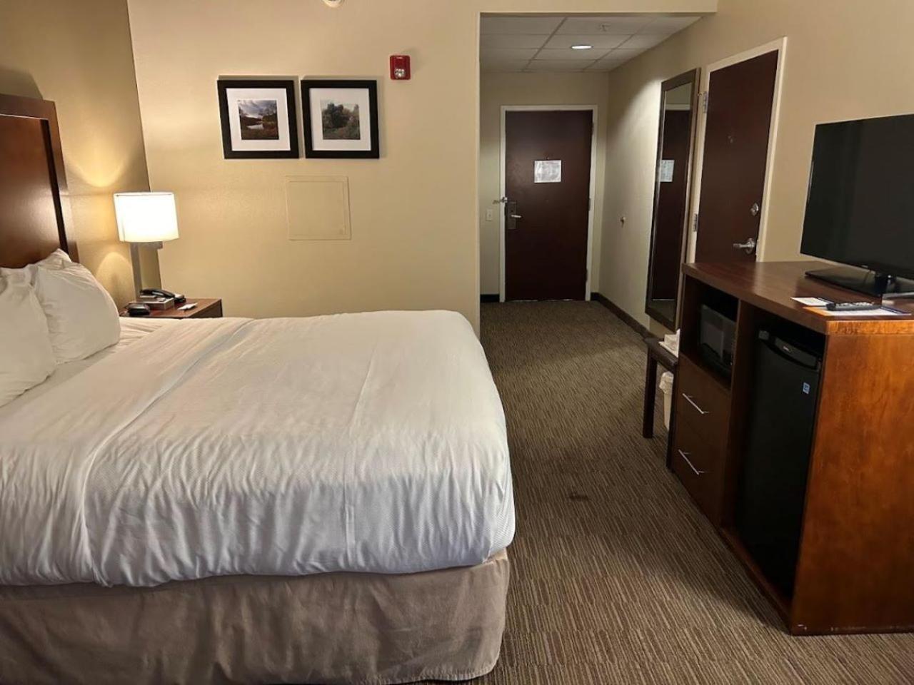 Comfort Inn & Suites Oxford South Екстериор снимка