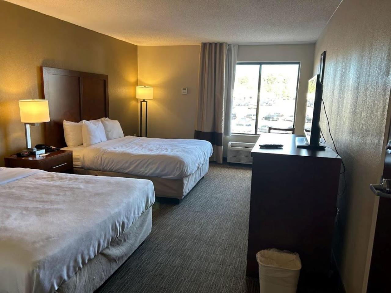 Comfort Inn & Suites Oxford South Екстериор снимка